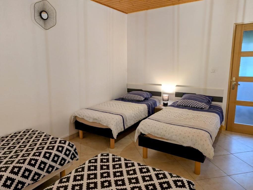 La Ferme Des Pierrettes Villa Menneville Eksteriør billede